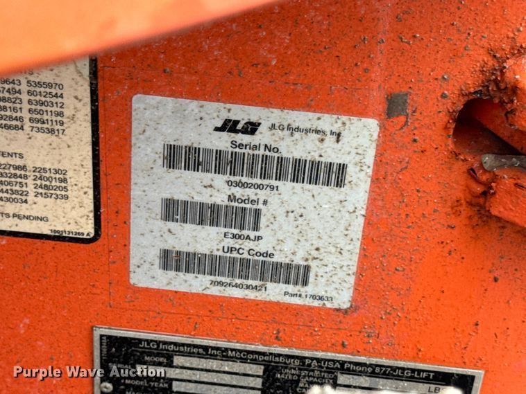 image for item DV2026 2015 JLG E300AJP boom lift