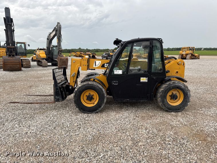 image for item DV2027 2012 Caterpillar TH255 telehandler