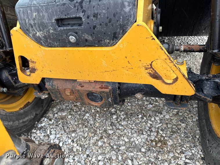 image for item DV2027 2012 Caterpillar TH255 telehandler