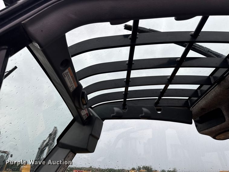 image for item DV2027 2012 Caterpillar TH255 telehandler