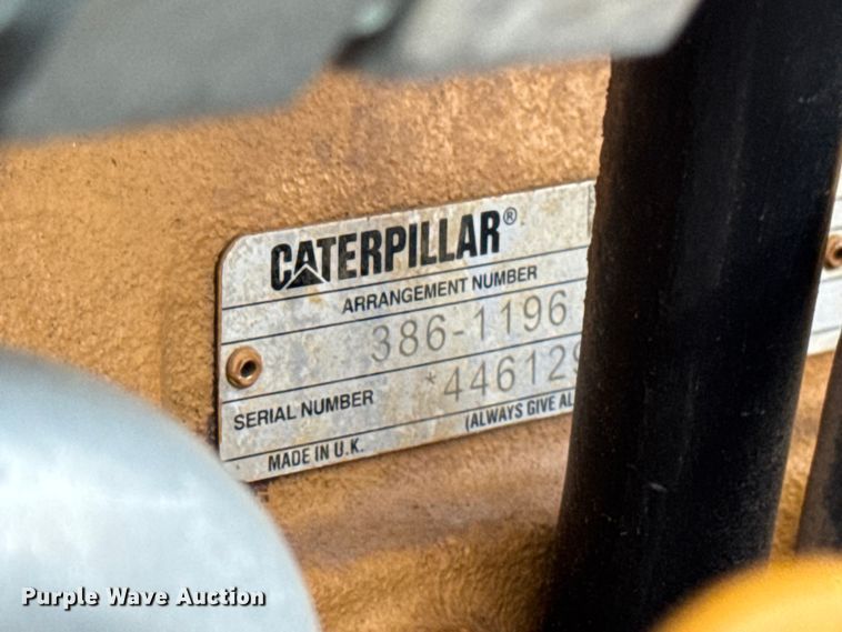 image for item DV2027 2012 Caterpillar TH255 telehandler