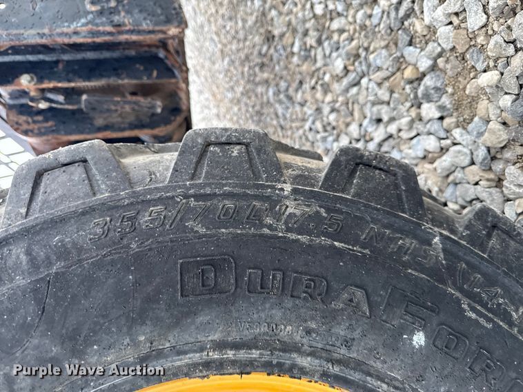image for item DV2027 2012 Caterpillar TH255 telehandler