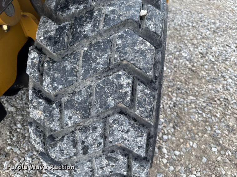 image for item DV2027 2012 Caterpillar TH255 telehandler