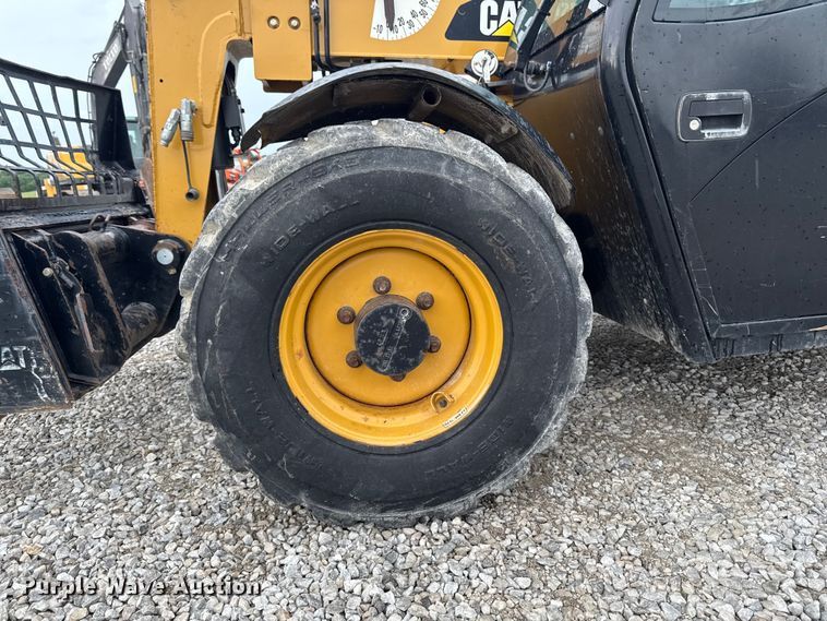 image for item DV2027 2012 Caterpillar TH255 telehandler