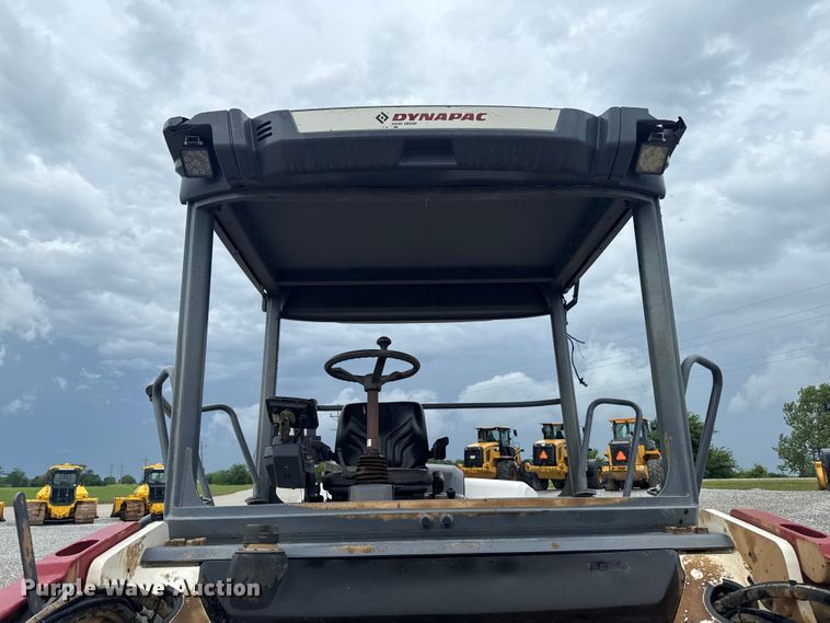 image for item DV2028 Dynapac CC 4200 VI double drum vibratory roller