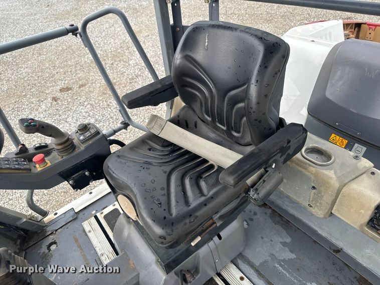 image for item DV2028 Dynapac CC 4200 VI double drum vibratory roller