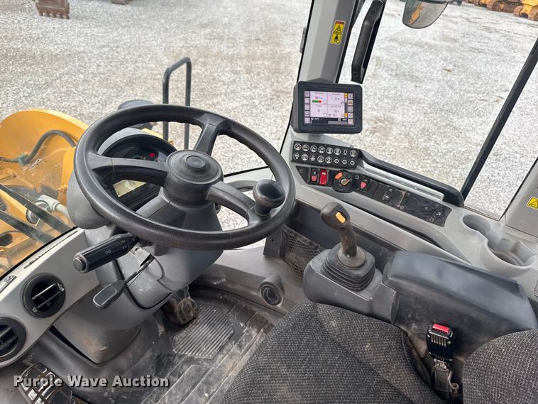 image for item DV2029 2019 Caterpillar 938M wheel loader