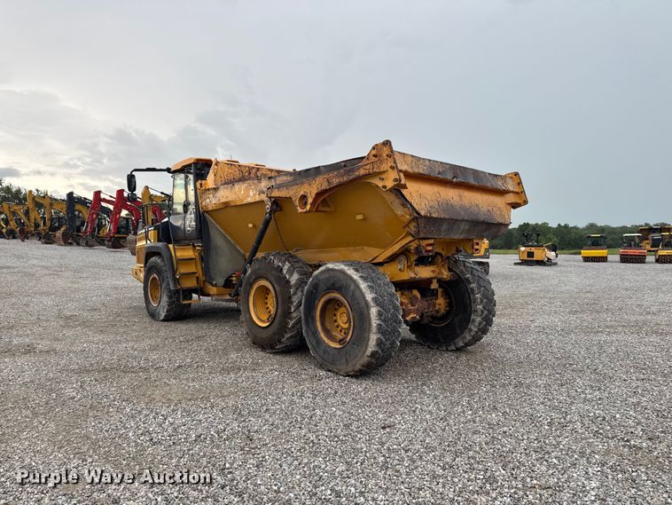 image for item DV2030 2018 John Deere 260E articulated haul truck