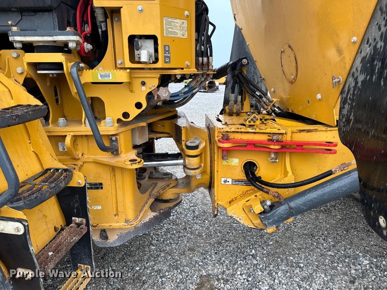 image for item DV2030 2018 John Deere 260E articulated haul truck