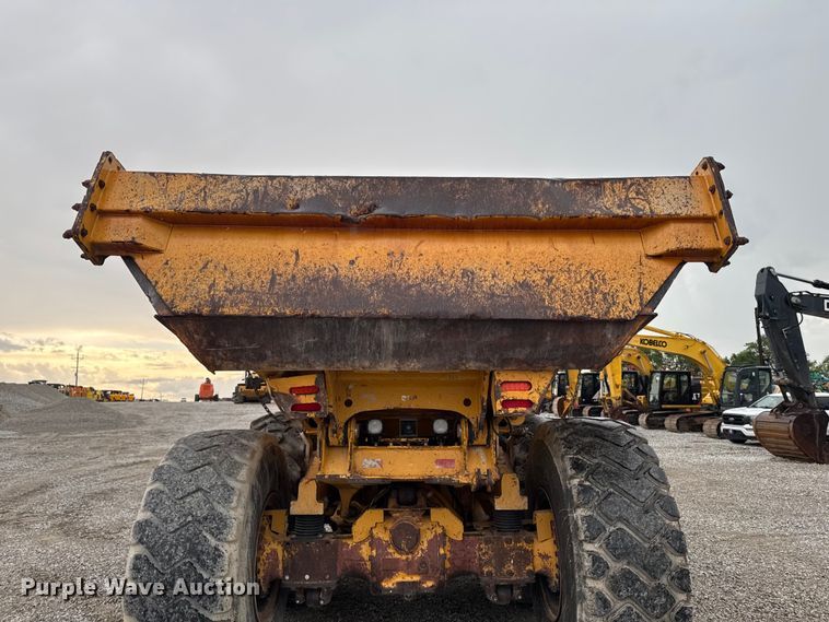 image for item DV2030 2018 John Deere 260E articulated haul truck