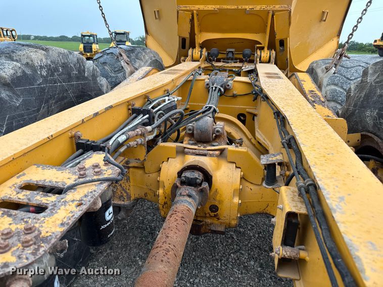 image for item DV2030 2018 John Deere 260E articulated haul truck