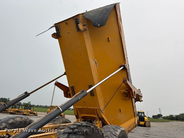 image for item DV2030 2018 John Deere 260E articulated haul truck