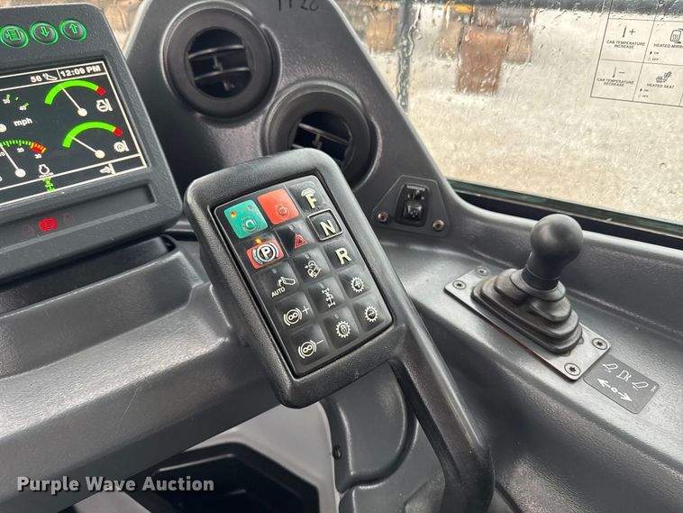 image for item DV2030 2018 John Deere 260E articulated haul truck