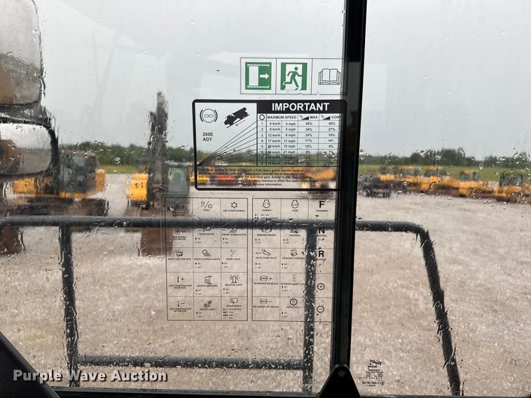 image for item DV2030 2018 John Deere 260E articulated haul truck