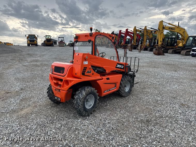 image for item DV2033 2003 JLG 3013 telehandler