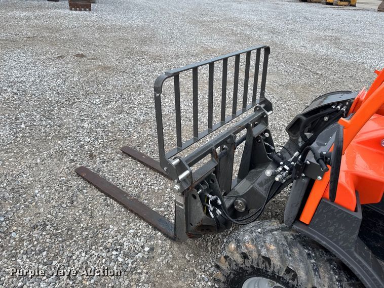 image for item DV2033 2003 JLG 3013 telehandler