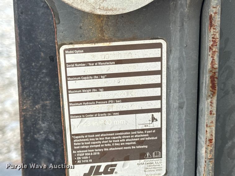 image for item DV2033 2003 JLG 3013 telehandler