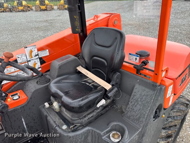 image for item DV2033 2003 JLG 3013 telehandler