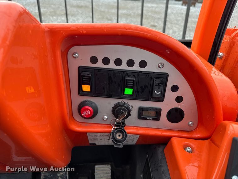 image for item DV2033 2003 JLG 3013 telehandler