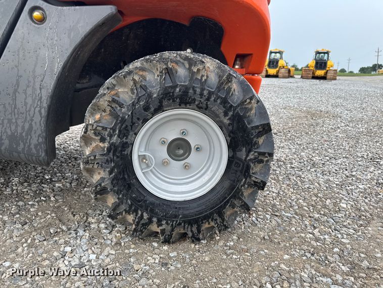image for item DV2033 2003 JLG 3013 telehandler