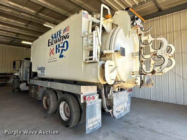 image for item DV2039 2011 International WorkStar 7300 hydrovac truck