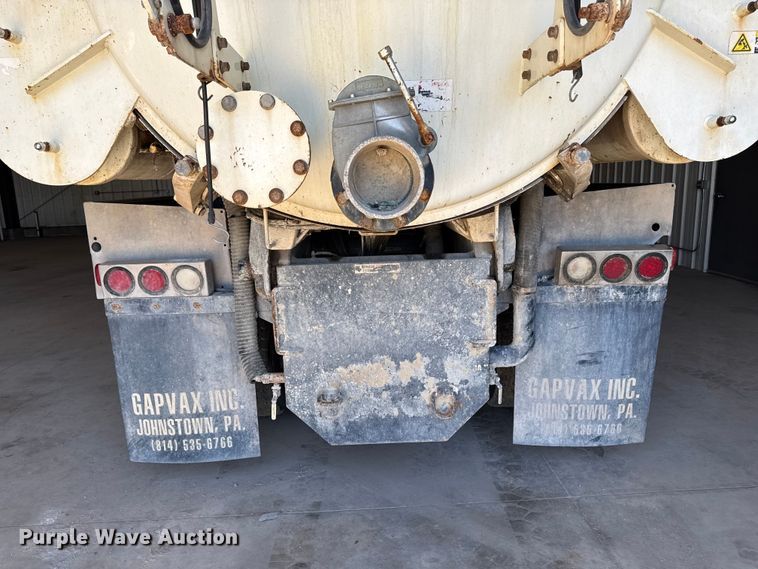 image for item DV2039 2011 International WorkStar 7300 hydrovac truck