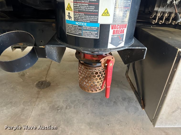 image for item DV2039 2011 International WorkStar 7300 hydrovac truck