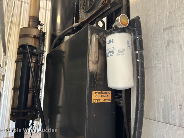 image for item DV2039 2011 International WorkStar 7300 hydrovac truck
