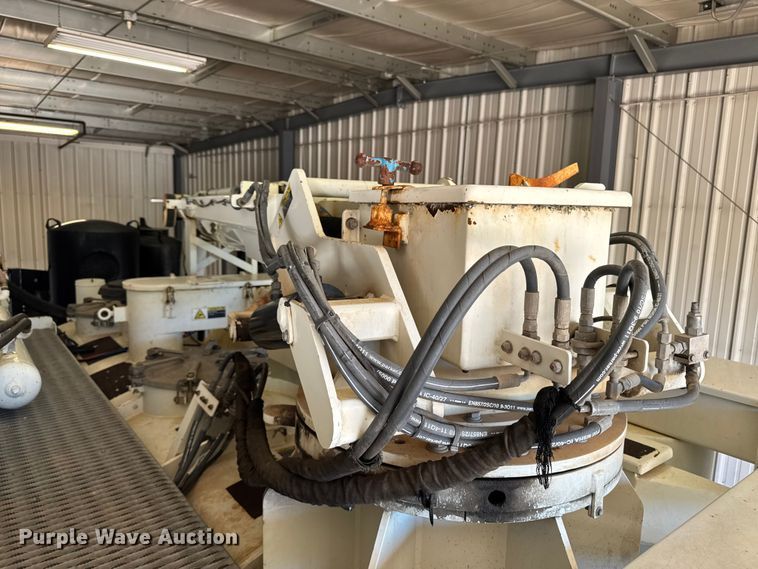 image for item DV2039 2011 International WorkStar 7300 hydrovac truck