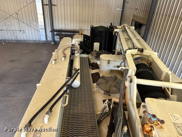 image for item DV2039 2011 International WorkStar 7300 hydrovac truck