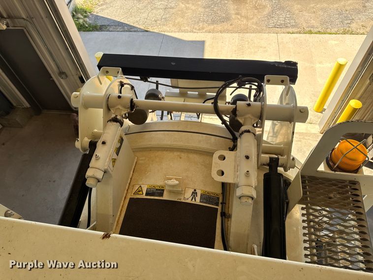 image for item DV2039 2011 International WorkStar 7300 hydrovac truck