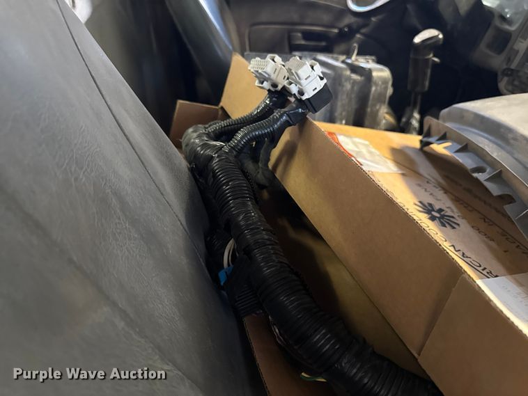 image for item DV2039 2011 International WorkStar 7300 hydrovac truck