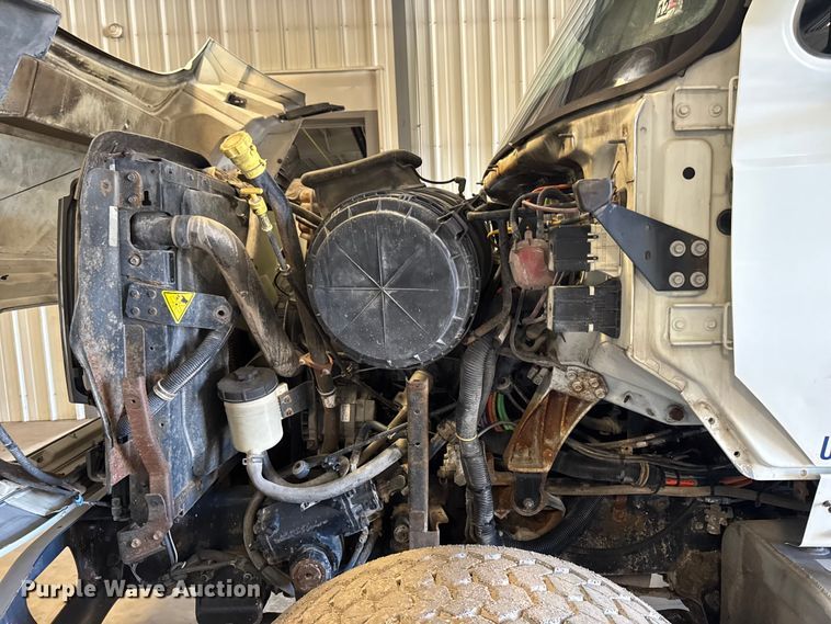 image for item DV2039 2011 International WorkStar 7300 hydrovac truck
