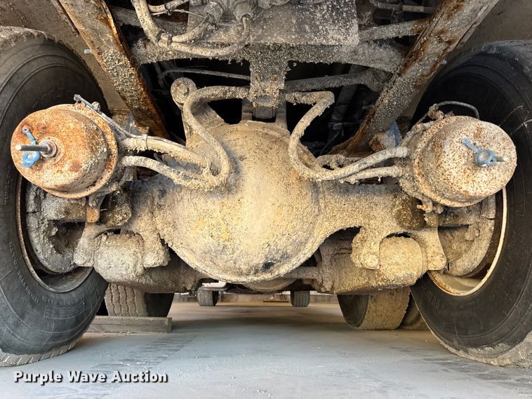 image for item DV2039 2011 International WorkStar 7300 hydrovac truck