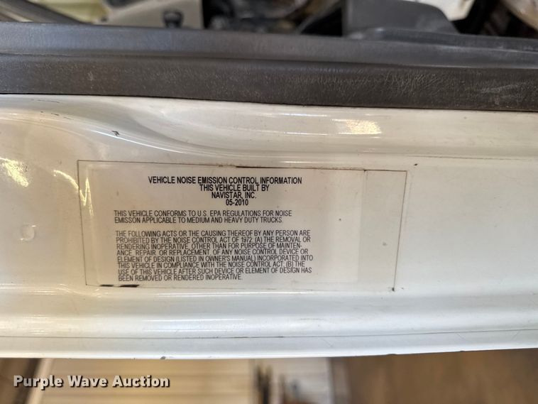 image for item DV2039 2011 International WorkStar 7300 hydrovac truck