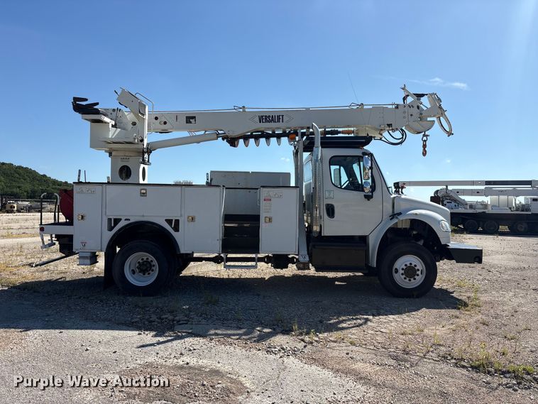 image for item DV8511 2014 Freightliner Business Class M2 digger derrick truck