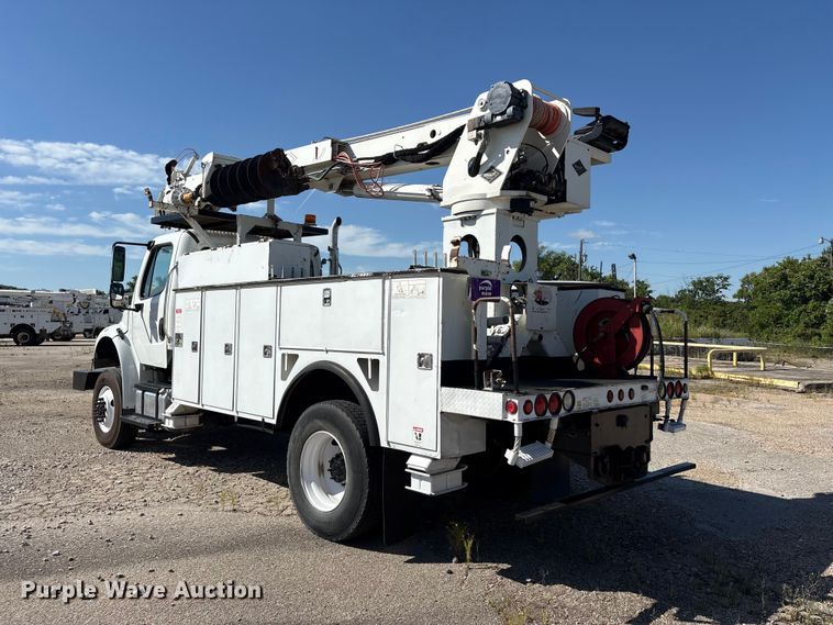 image for item DV8511 2014 Freightliner Business Class M2 digger derrick truck