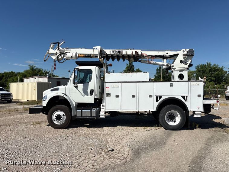 image for item DV8511 2014 Freightliner Business Class M2 digger derrick truck