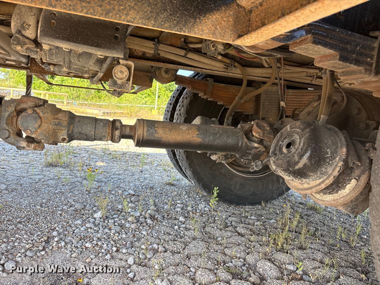 image for item DV8511 2014 Freightliner Business Class M2 digger derrick truck