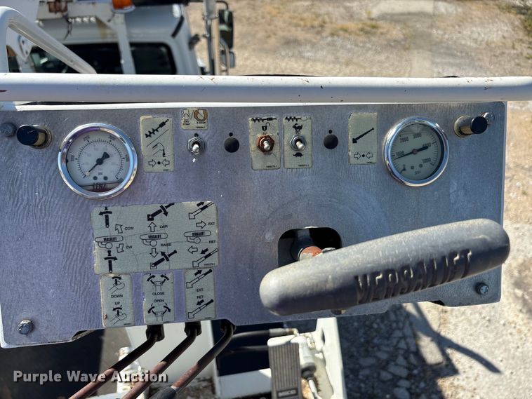 image for item DV8511 2014 Freightliner Business Class M2 digger derrick truck
