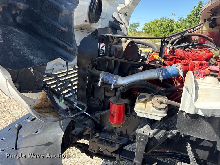 image for item DV8511 2014 Freightliner Business Class M2 digger derrick truck