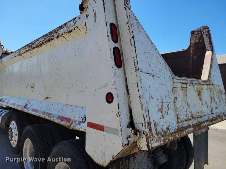 image for item DZ7276 1999 Mack RD688S dump truck