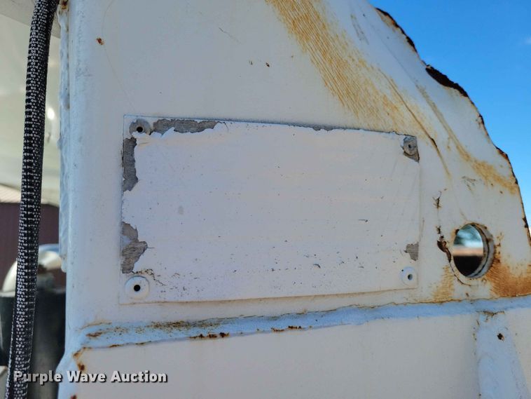 image for item DZ7276 1999 Mack RD688S dump truck