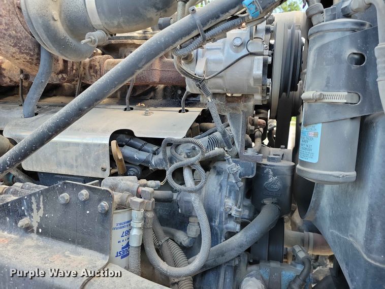 image for item DZ7276 1999 Mack RD688S dump truck