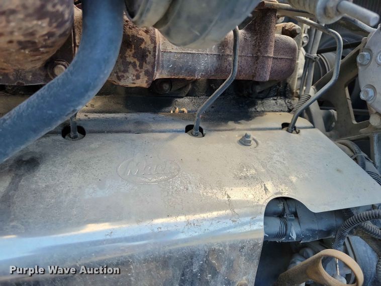 image for item DZ7276 1999 Mack RD688S dump truck