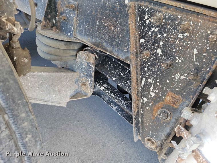 image for item DZ7276 1999 Mack RD688S dump truck