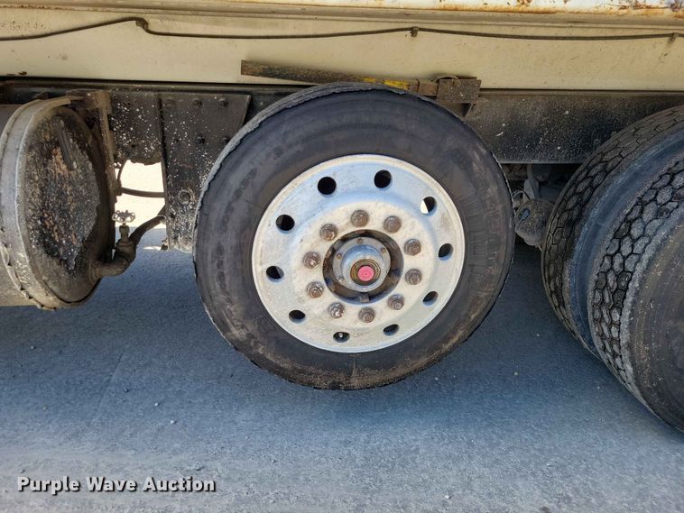 image for item DZ7276 1999 Mack RD688S dump truck