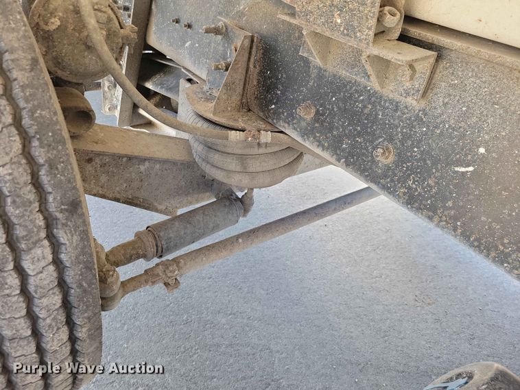 image for item DZ7276 1999 Mack RD688S dump truck