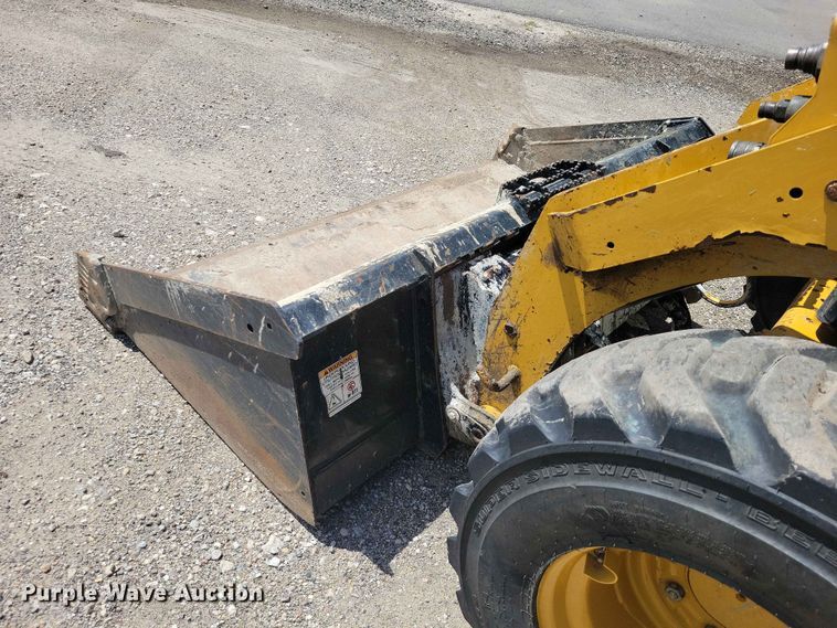 image for item DZ7278 2020 Caterpillar 262D3 skid steer loader