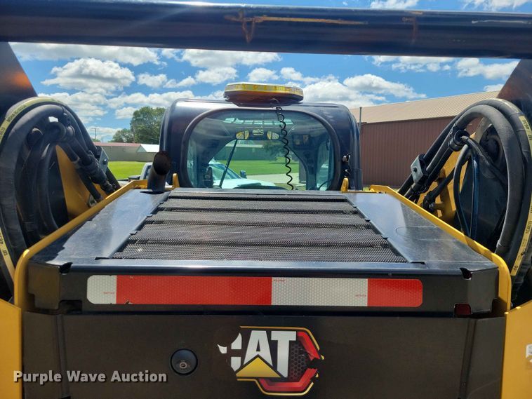 image for item DZ7278 2020 Caterpillar 262D3 skid steer loader